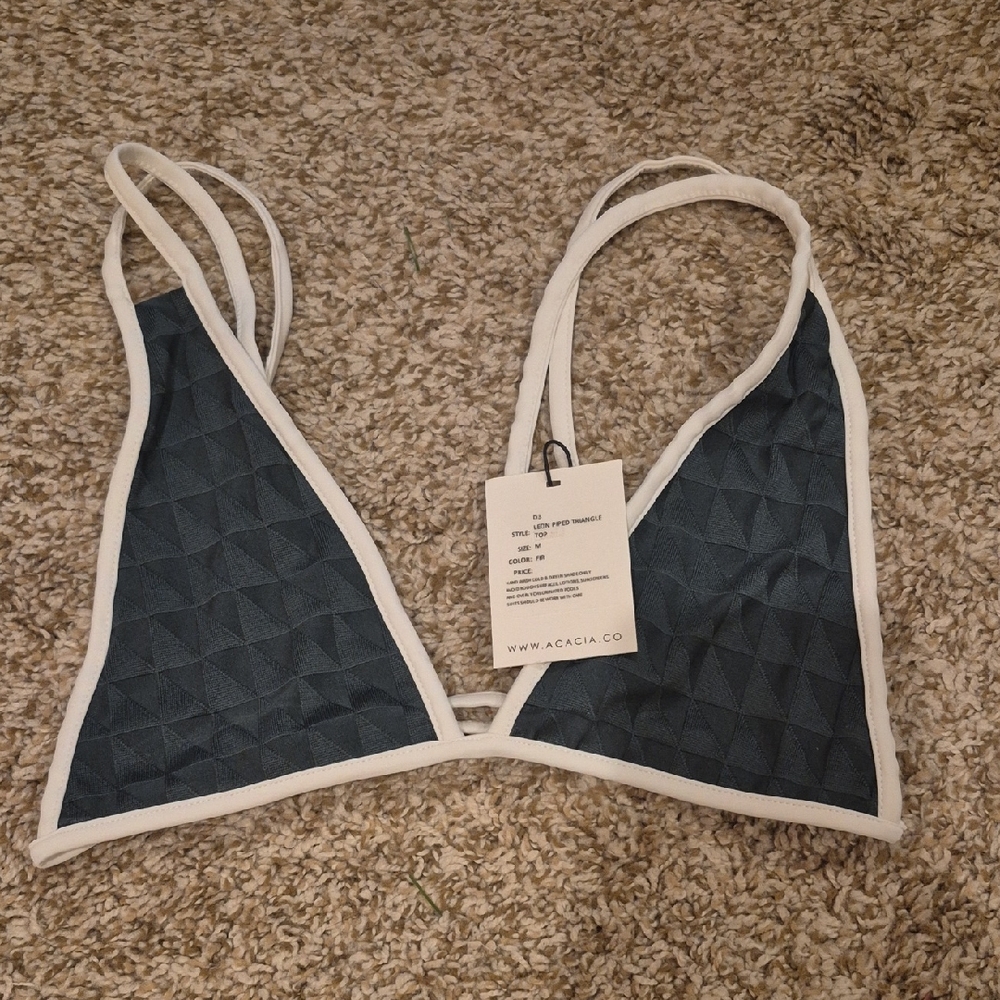 Acacia Leon Piped Triangle Top